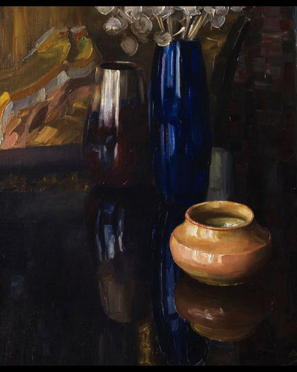 Vasenstillleben auf Mahagonitisch