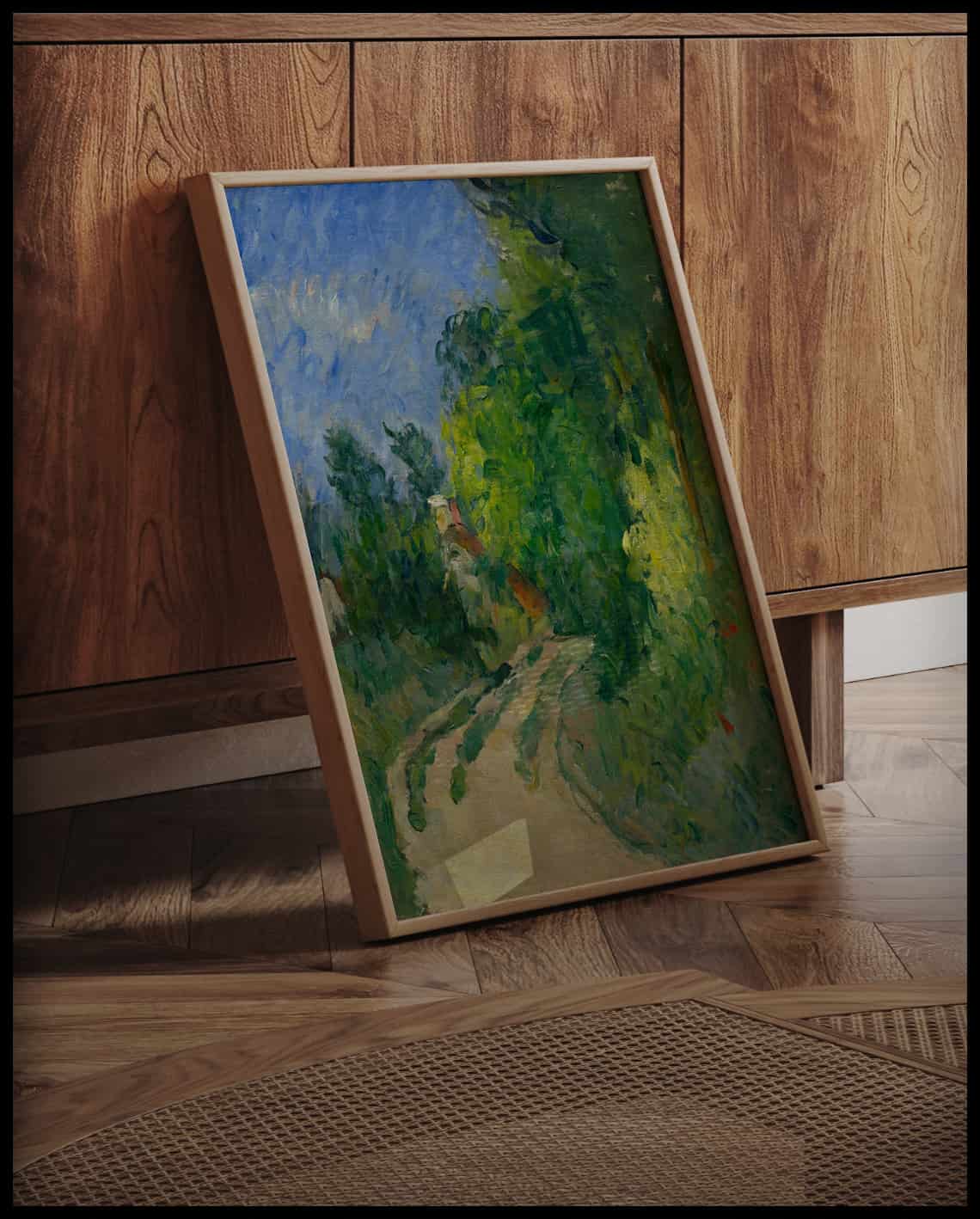 Route sinueuse dans la forêt
