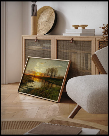 Sonnenuntergang über einem Wasserlauf