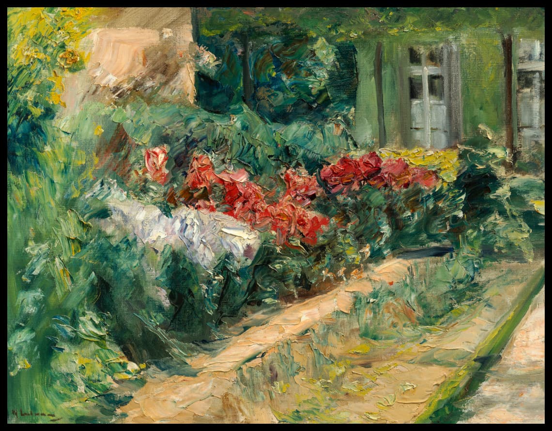 Blumenstauden am Gärtnerhäuschen nach Nordosten
