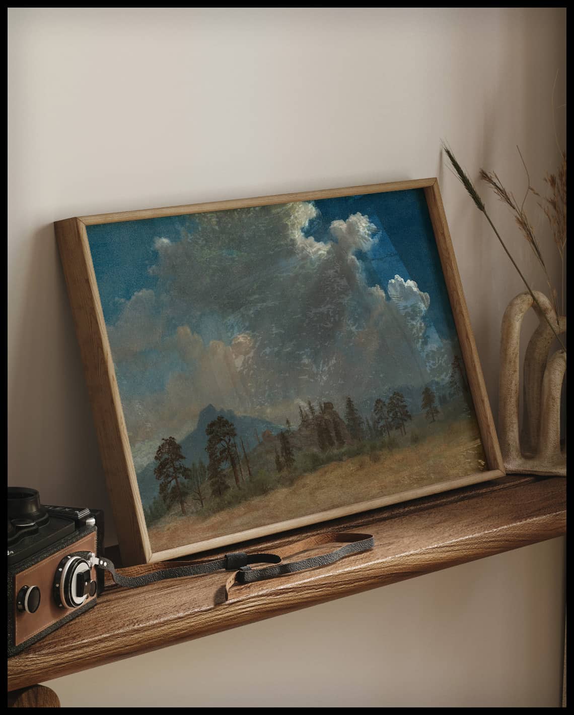 Arbres de feu et nuages de tempête