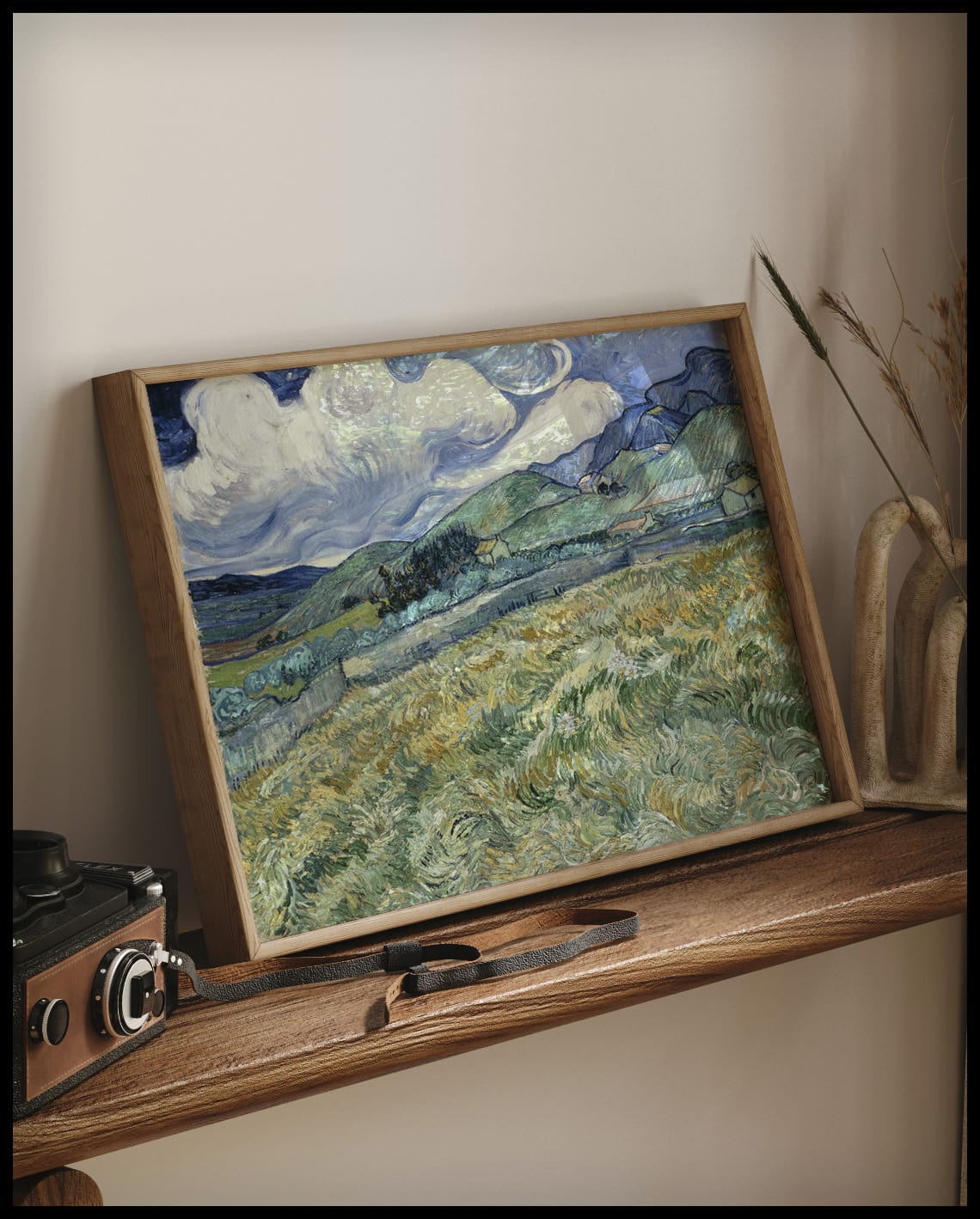 Mountain landscape behind the Hospital Saint-Paul