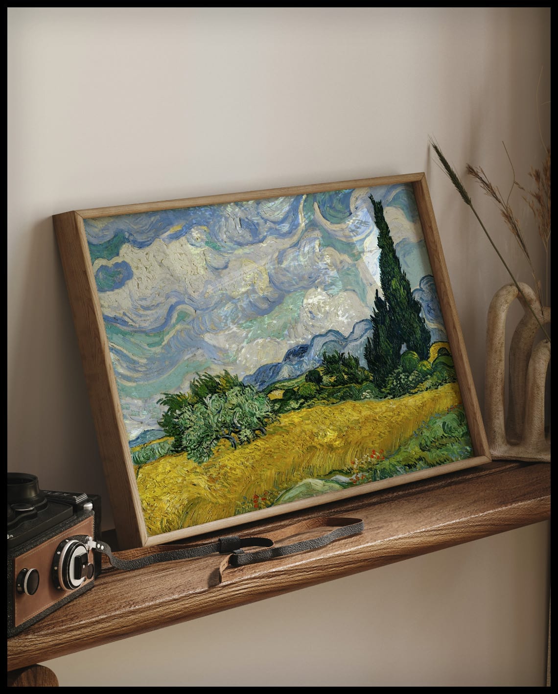 Champ de blé avec cyprès