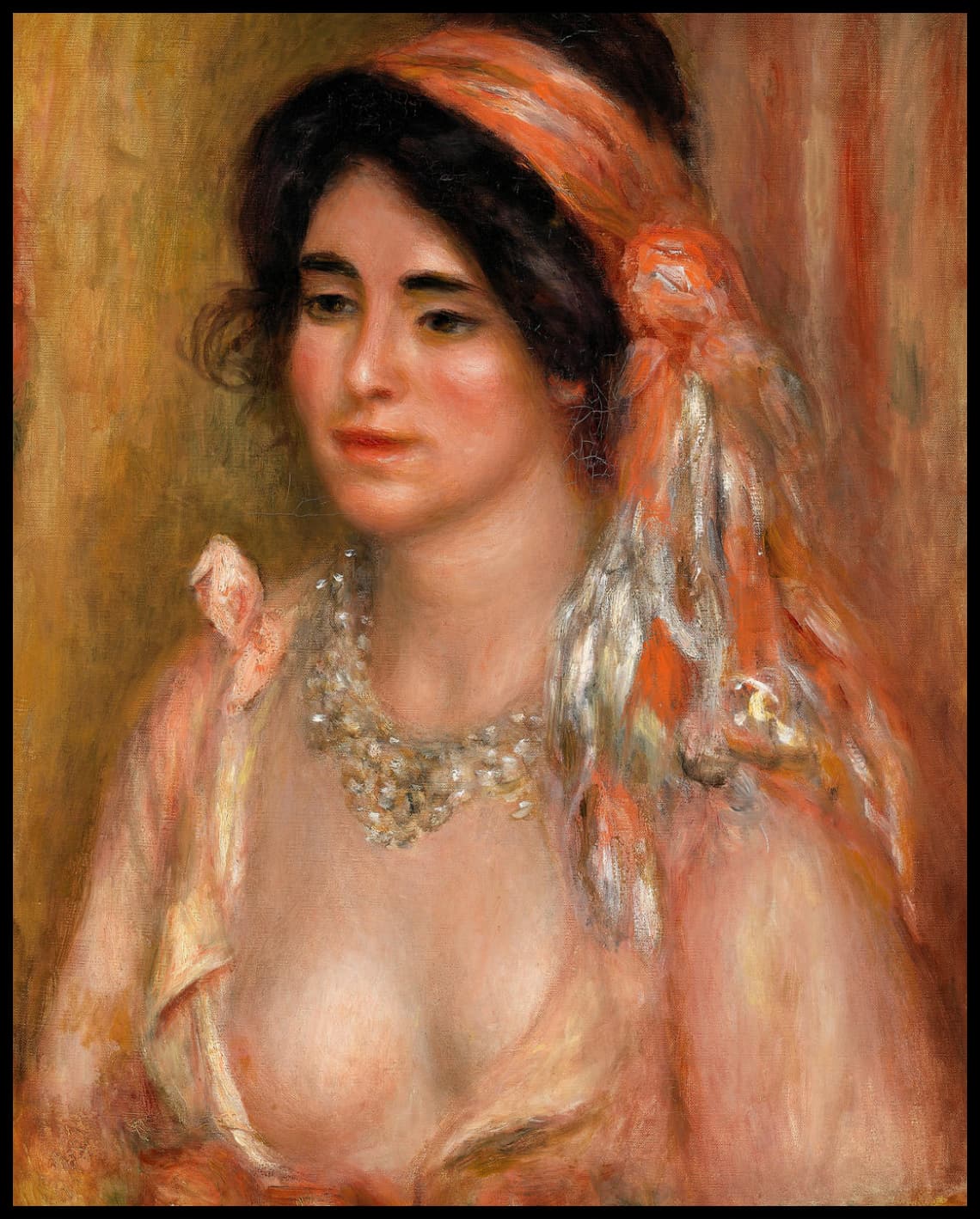 Femme aux cheveux noirs