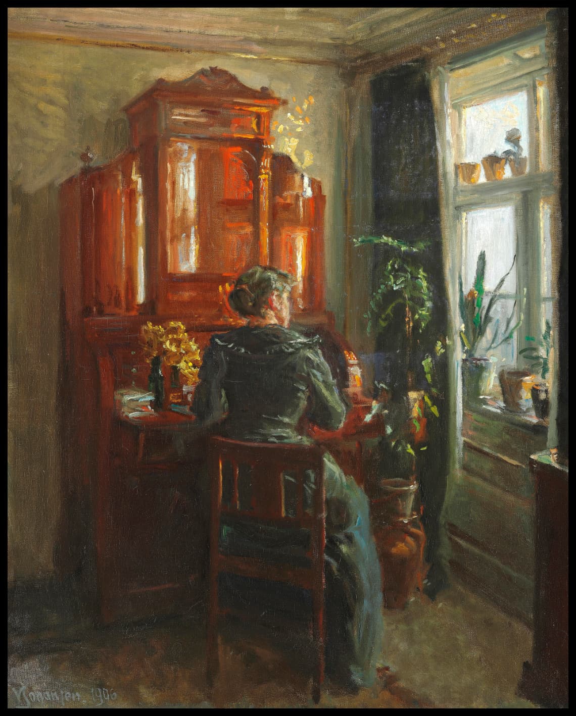Intérieur de ma maison à Copenhague. Ma femme écrit