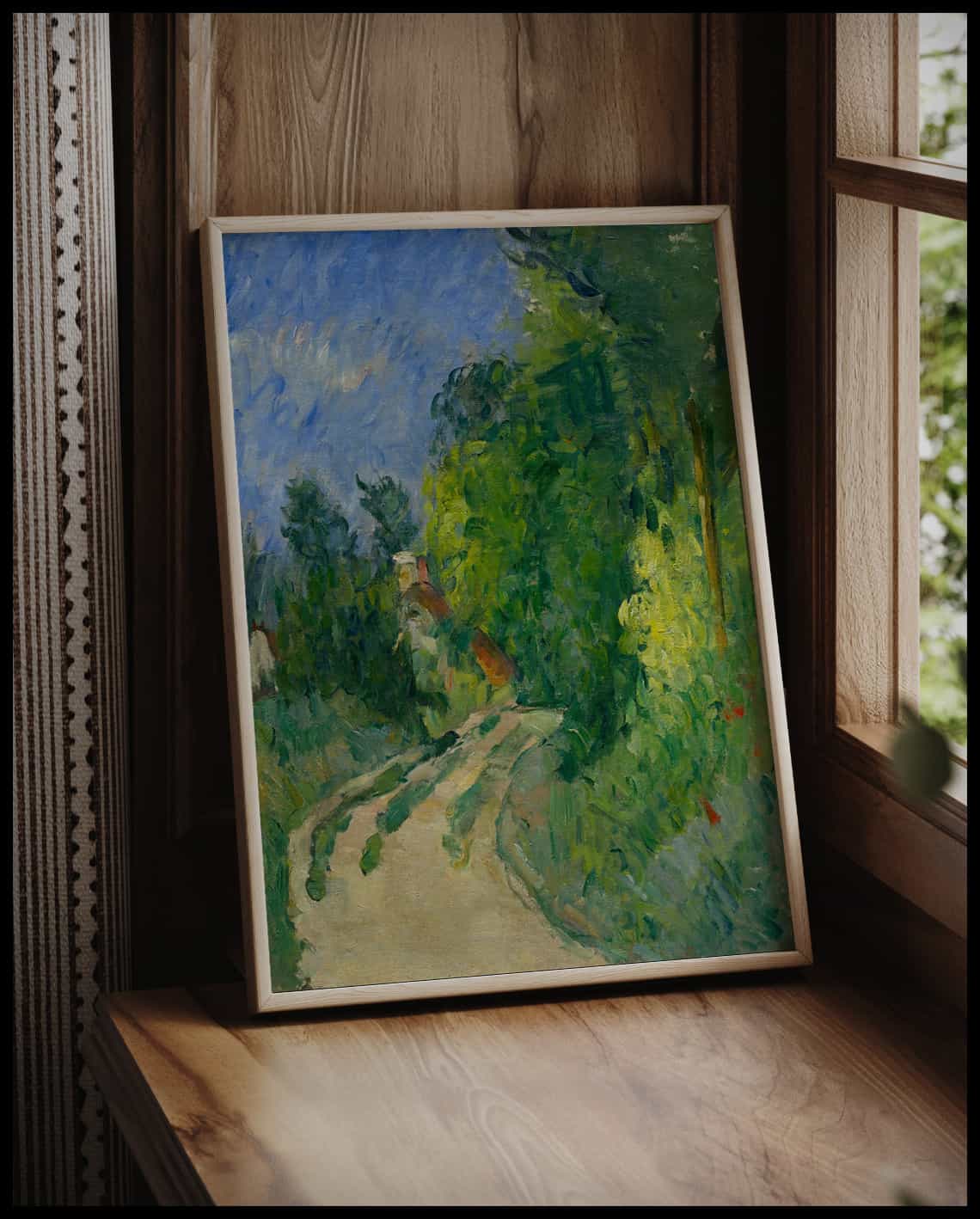 Route sinueuse dans la forêt